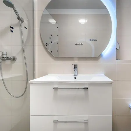 Apartament Near The - Minka *